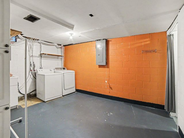 925 Orchard Avenue, Muskegon, MI 49442