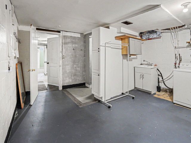 925 Orchard Avenue, Muskegon, MI 49442