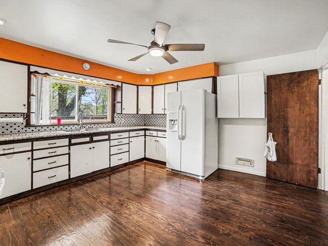 925 Orchard Avenue, Muskegon, MI 49442