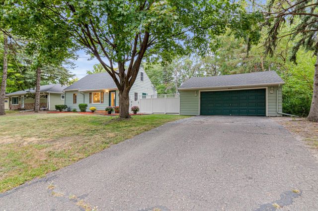 1645 Rose Place, Roseville, MN 55113