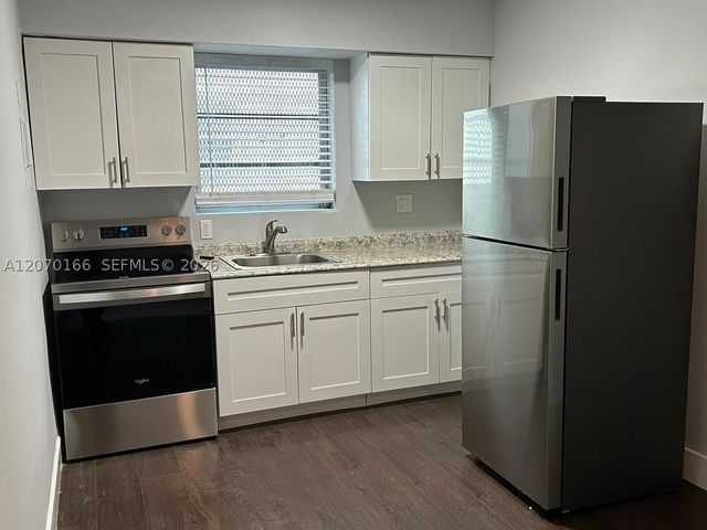 1334 Alton Rd A6, Miami Beach, FL 33139