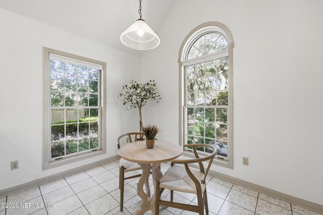 2144 LAKESIDE Drive E, Fernandina Beach, FL 32034