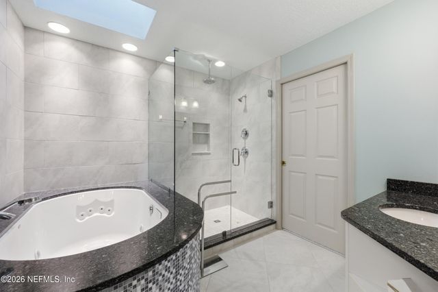 2144 LAKESIDE Drive E, Fernandina Beach, FL 32034