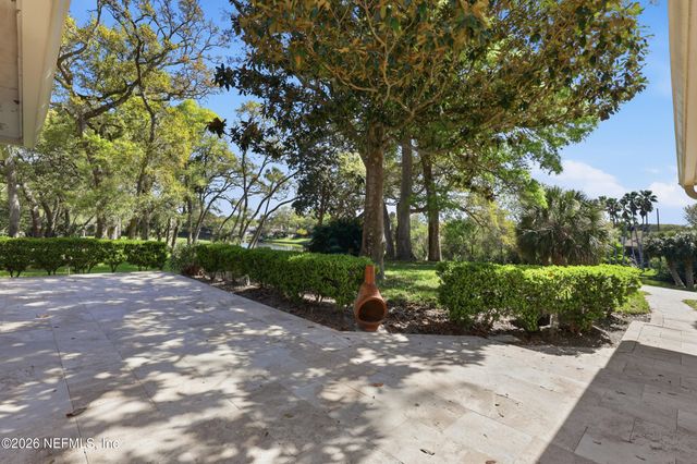 2144 LAKESIDE Drive E, Fernandina Beach, FL 32034