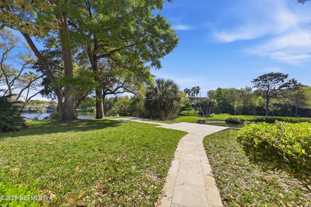 2144 LAKESIDE Drive E, Fernandina Beach, FL 32034