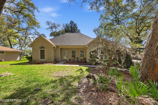 2144 LAKESIDE Drive E, Fernandina Beach, FL 32034