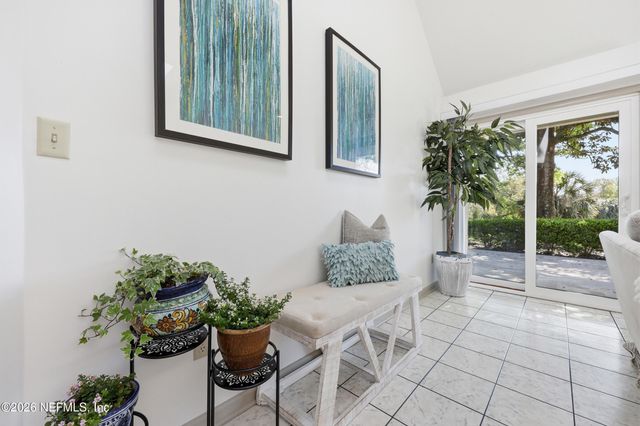 2144 LAKESIDE Drive E, Fernandina Beach, FL 32034