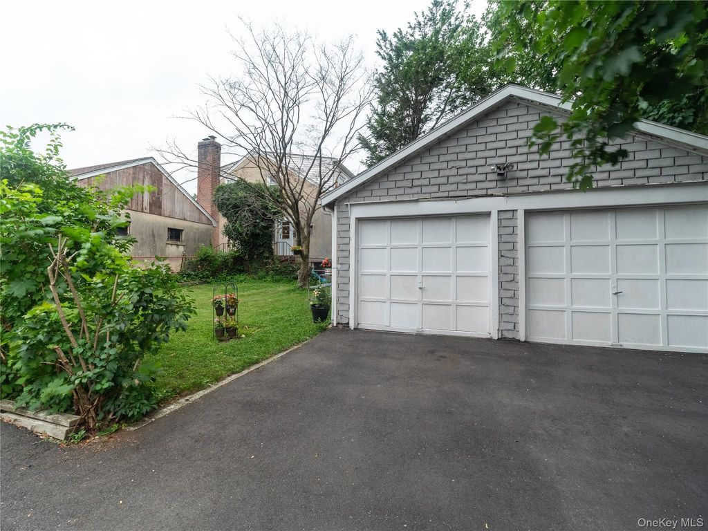 429 Franklin Street, Port Chester, NY 10573 — photo 3