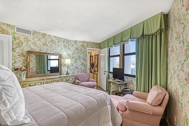 2800 N Ocean Drive A-3c, Riviera Beach, FL 33404