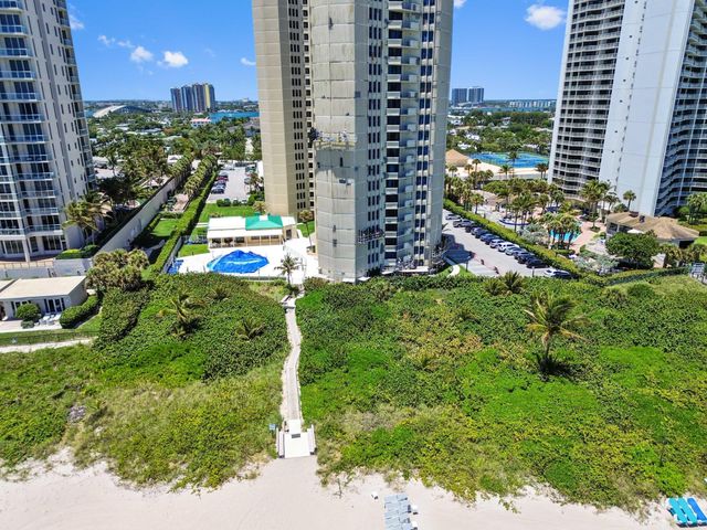 2800 N Ocean Drive A-3c, Riviera Beach, FL 33404