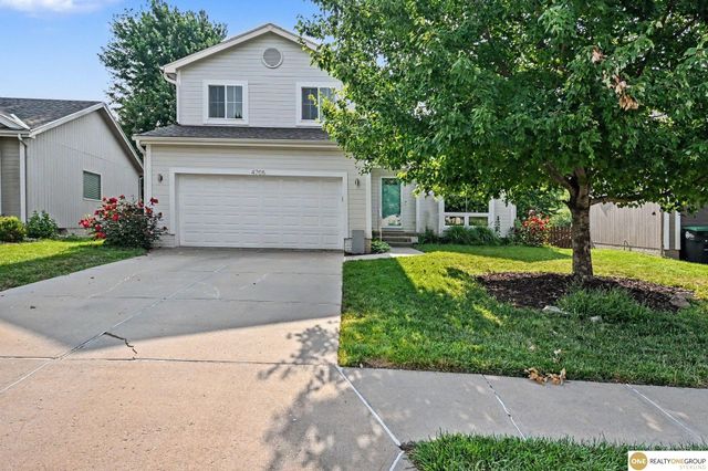 4705 N 148 Street, Omaha, NE 68116