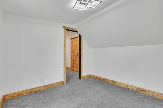 680 Stewart Avenue, Columbus, OH 43206