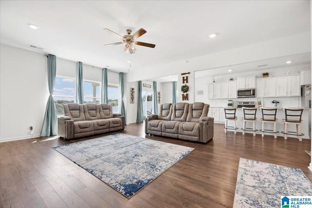 1076 FLYWAY VIEW LANE, Alabaster, AL 35007