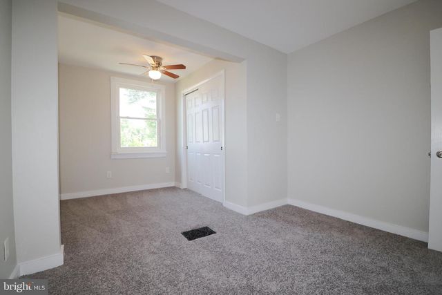 340 GRAND AVE, Blackwood, NJ 08012