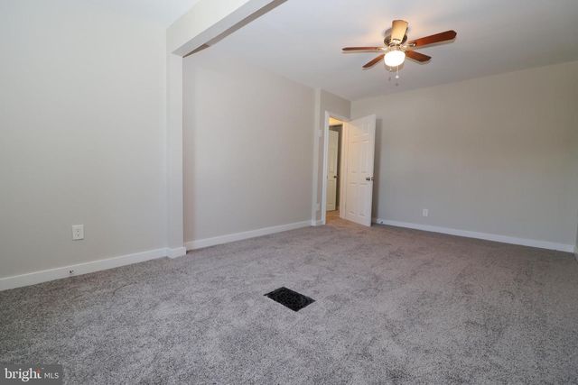 340 GRAND AVE, Blackwood, NJ 08012