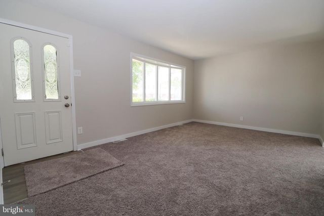 340 GRAND AVE, Blackwood, NJ 08012