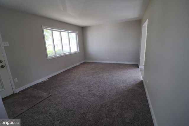 340 GRAND AVE, Blackwood, NJ 08012