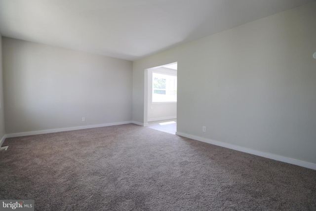 340 GRAND AVE, Blackwood, NJ 08012