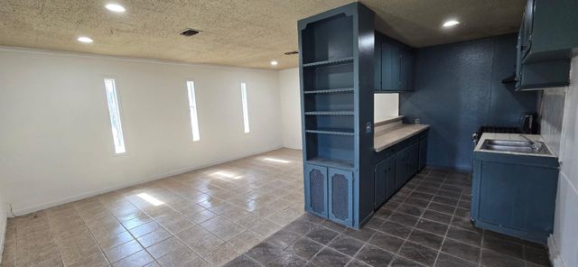 206 Raymac Street 3, Houston, TX 77037