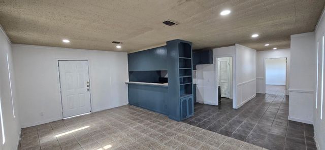 206 Raymac Street 3, Houston, TX 77037