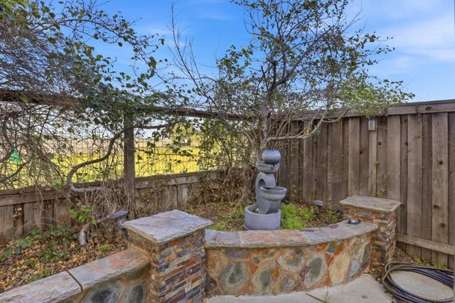 609 Rockspray Circle, Pittsburg, CA 94565