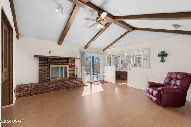 1518 W Magnolia Street, Rogers, AR 72756