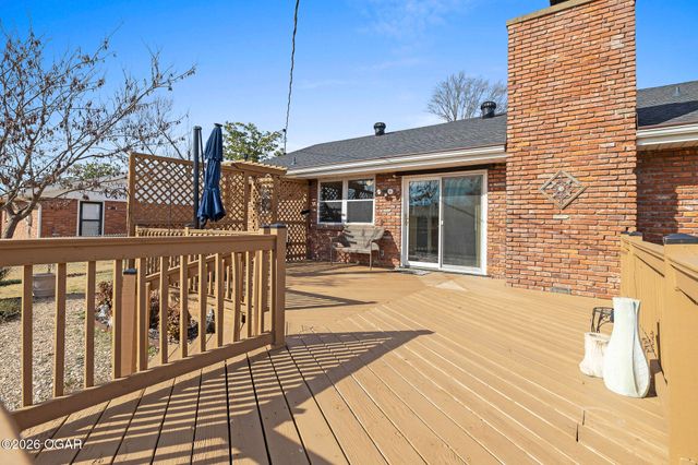 1518 W Magnolia Street, Rogers, AR 72756