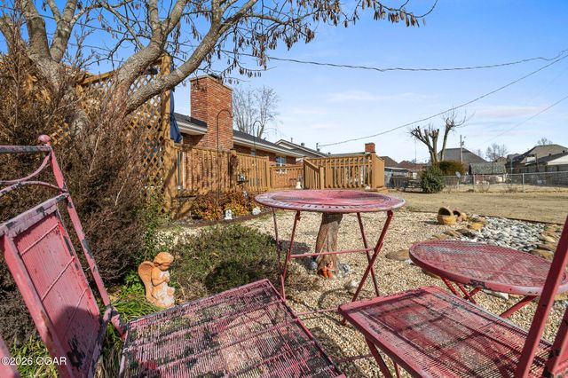 1518 W Magnolia Street, Rogers, AR 72756