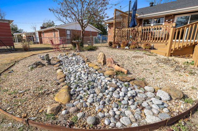 1518 W Magnolia Street, Rogers, AR 72756