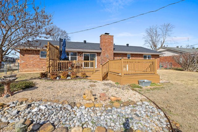 1518 W Magnolia Street, Rogers, AR 72756