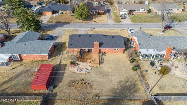 1518 W Magnolia Street, Rogers, AR 72756