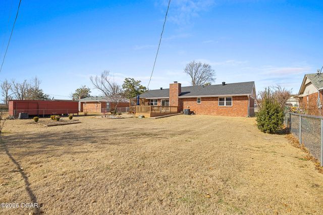 1518 W Magnolia Street, Rogers, AR 72756