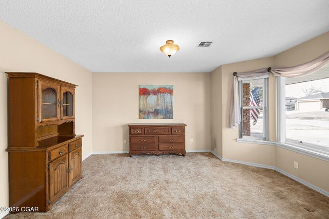 1518 W Magnolia Street, Rogers, AR 72756