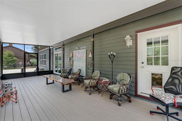 4048 LAKE GRIFFIN ROAD, Lady Lake, FL 32159