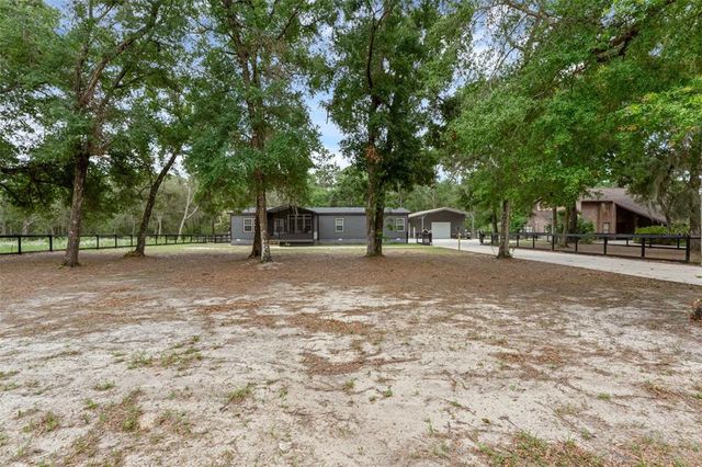 4048 LAKE GRIFFIN ROAD, Lady Lake, FL 32159