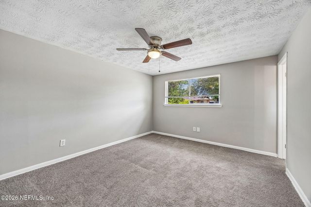 11055 BACALL Road W, Jacksonville, FL 32218