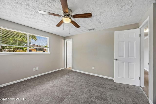 11055 BACALL Road W, Jacksonville, FL 32218