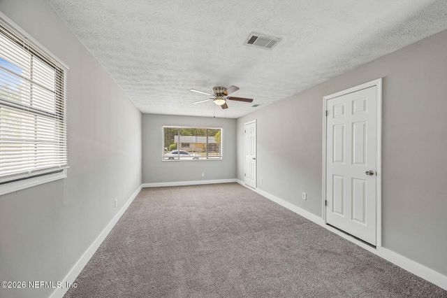 11055 BACALL Road W, Jacksonville, FL 32218