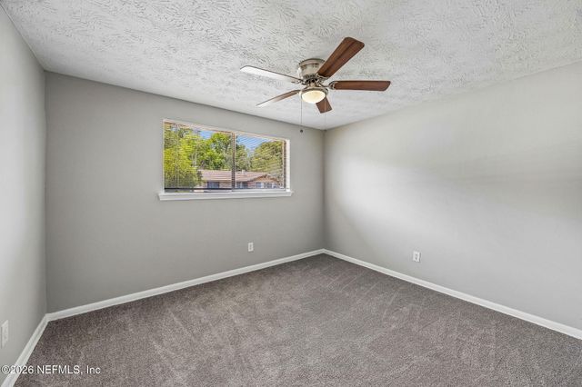 11055 BACALL Road W, Jacksonville, FL 32218