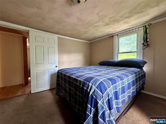 15 Warren Hagstrom Boulevard, Wanaque, NJ 07465