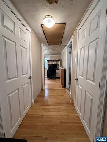 15 Warren Hagstrom Boulevard, Wanaque, NJ 07465