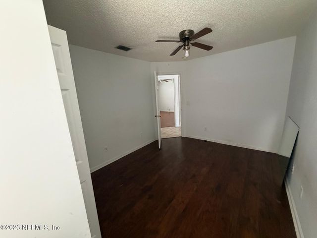 3363 VOLLEY Drive, Jacksonville, FL 32277