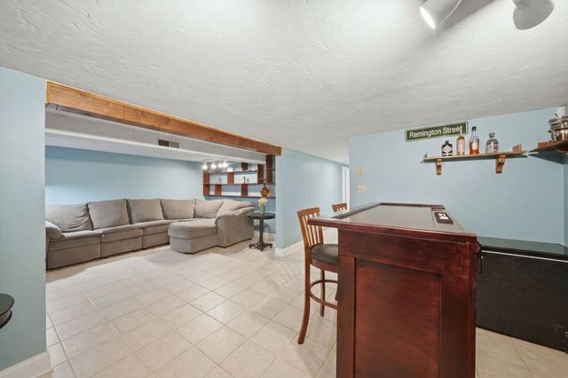 205 Remington St, Lowell, MA 01852