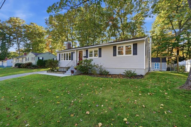 205 Remington St, Lowell, MA 01852