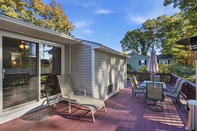 205 Remington St, Lowell, MA 01852