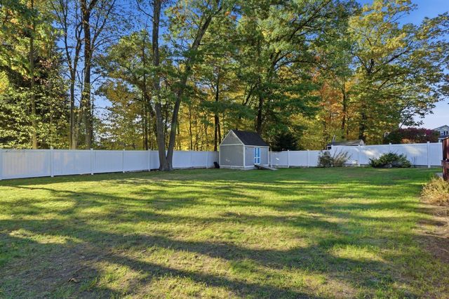 205 Remington St, Lowell, MA 01852