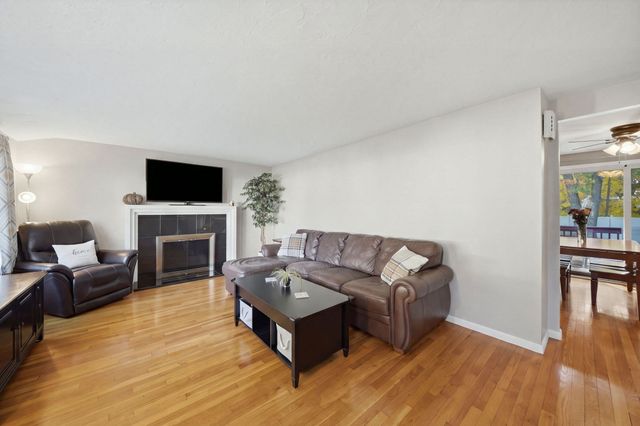 205 Remington St, Lowell, MA 01852