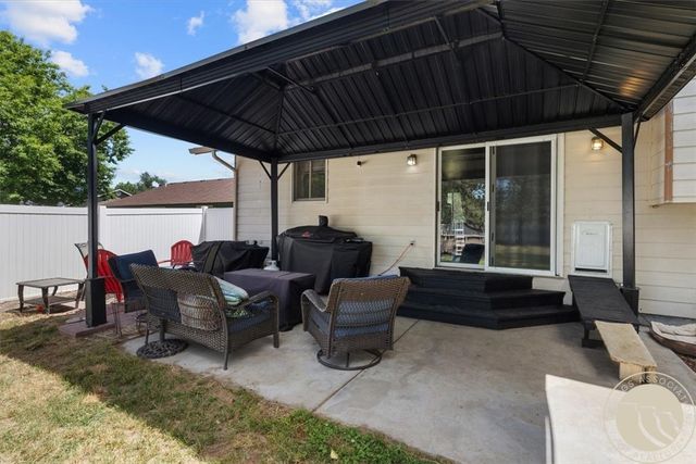 824 Troy Circle, Billings, MT 59105