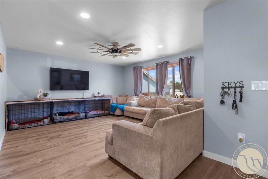 824 Troy Circle, Billings, MT 59105 photo 4