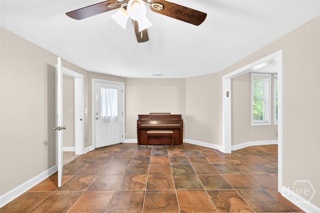 1617 Trilogy Park Dr, Hoschton, GA 30548